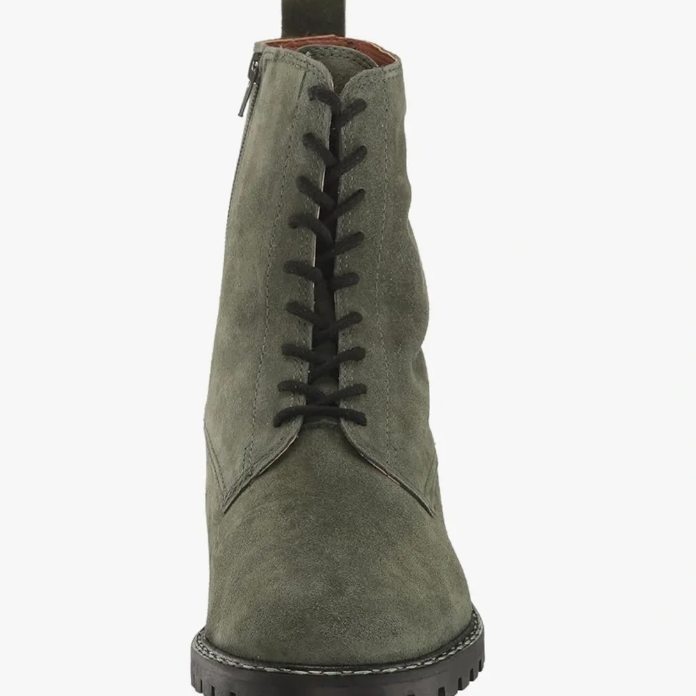 Lucky Brand Women's Olive Green Boots. - Picture 7 of 12